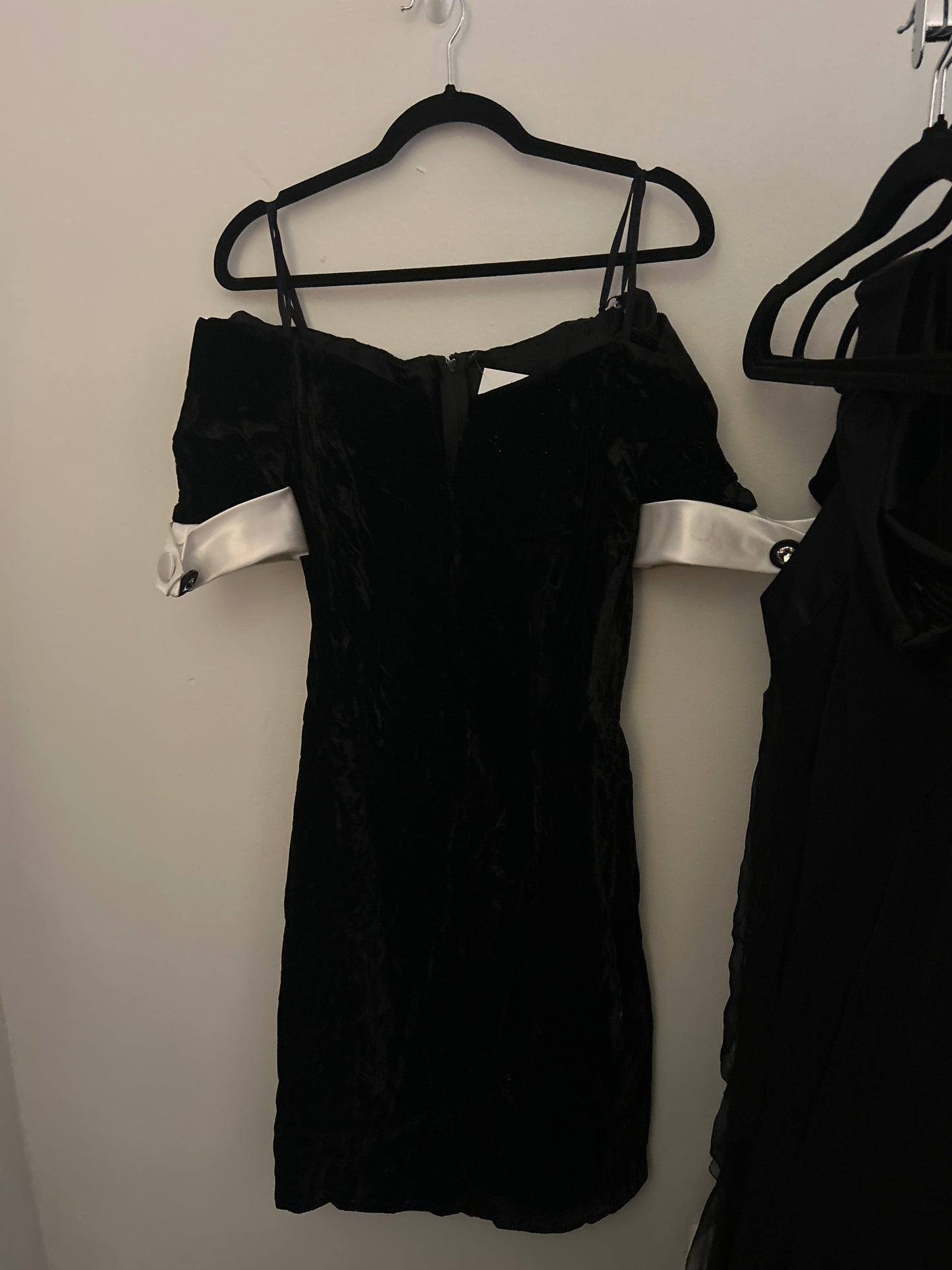 JM dress black velvet 88
