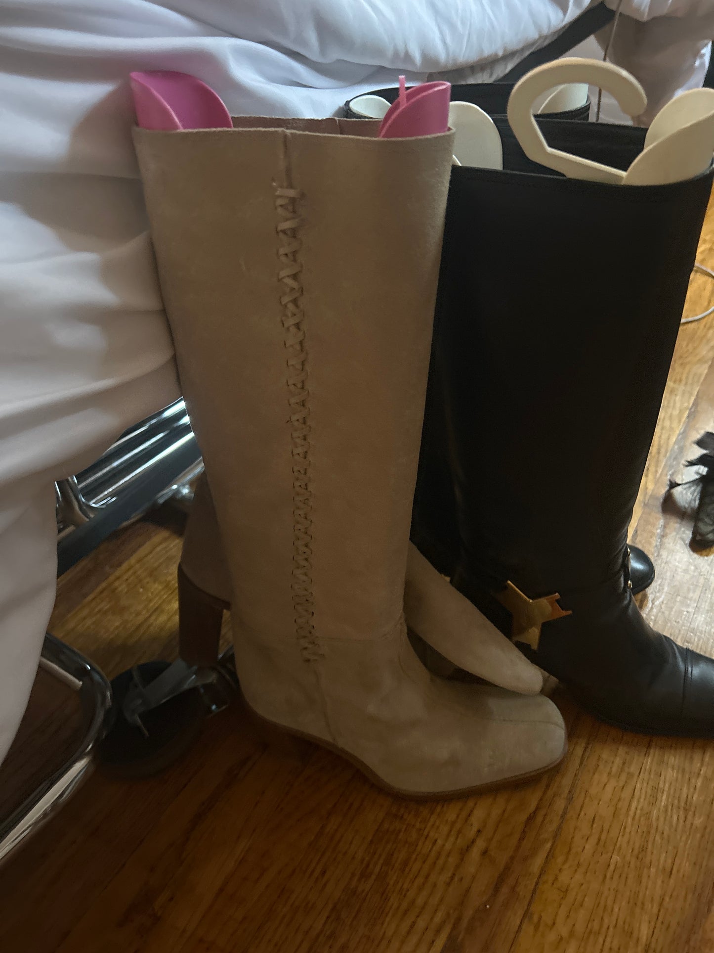 Tan suede laced boot JM 329