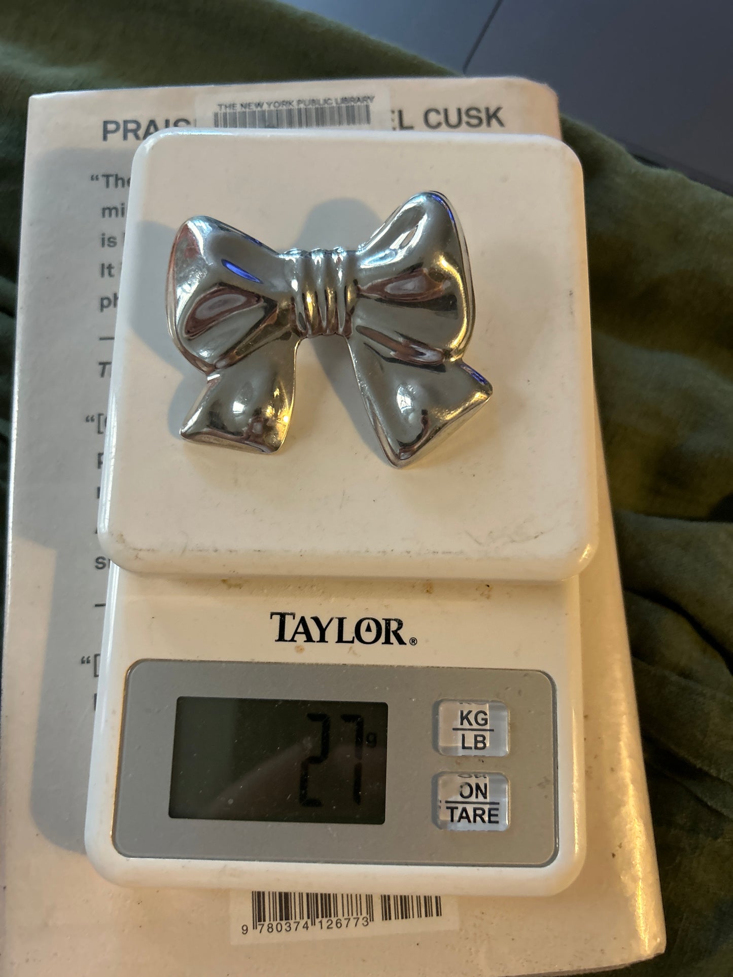 Large bow brooch 01506P