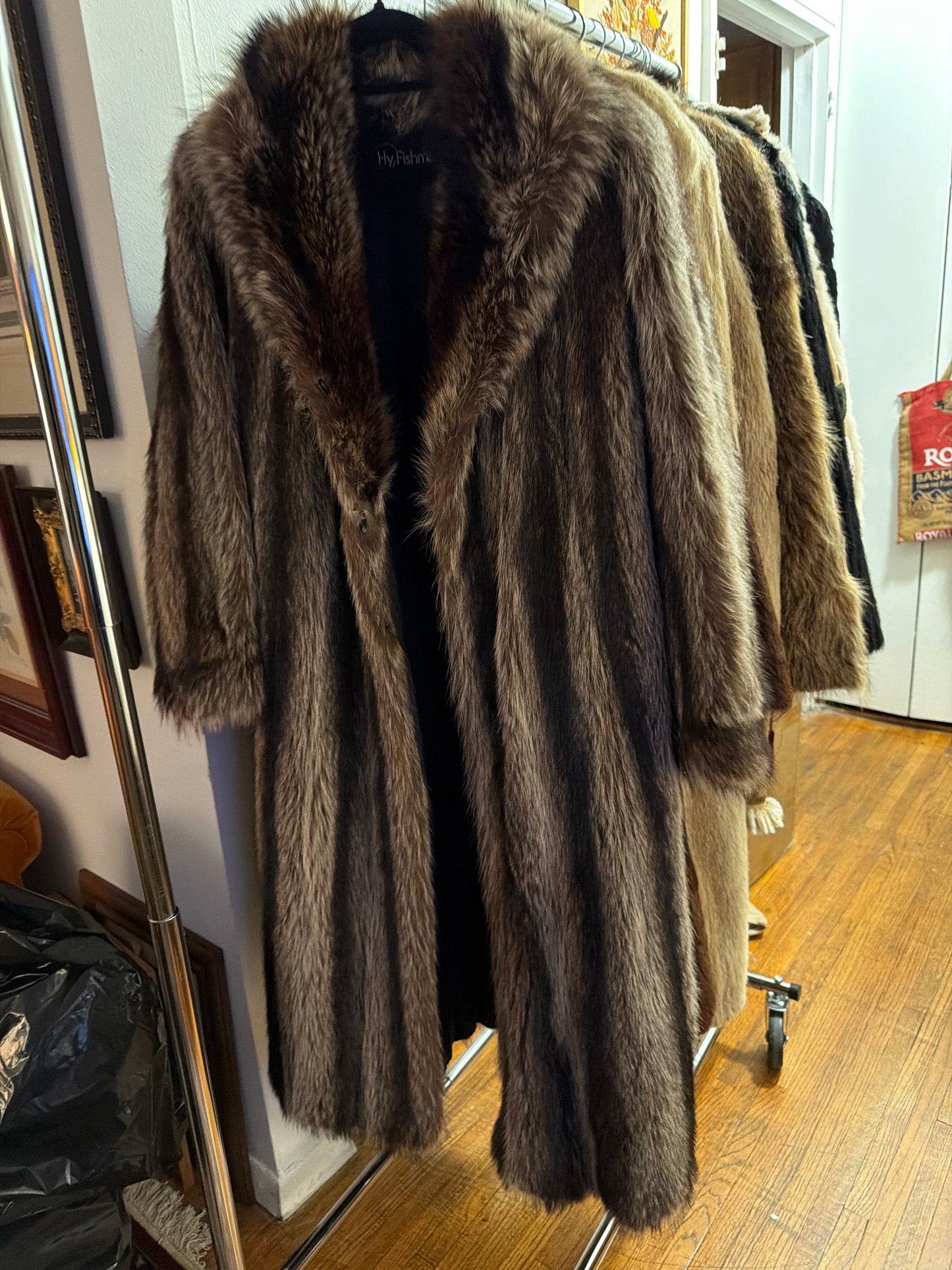 Long raccoon coat JM 37