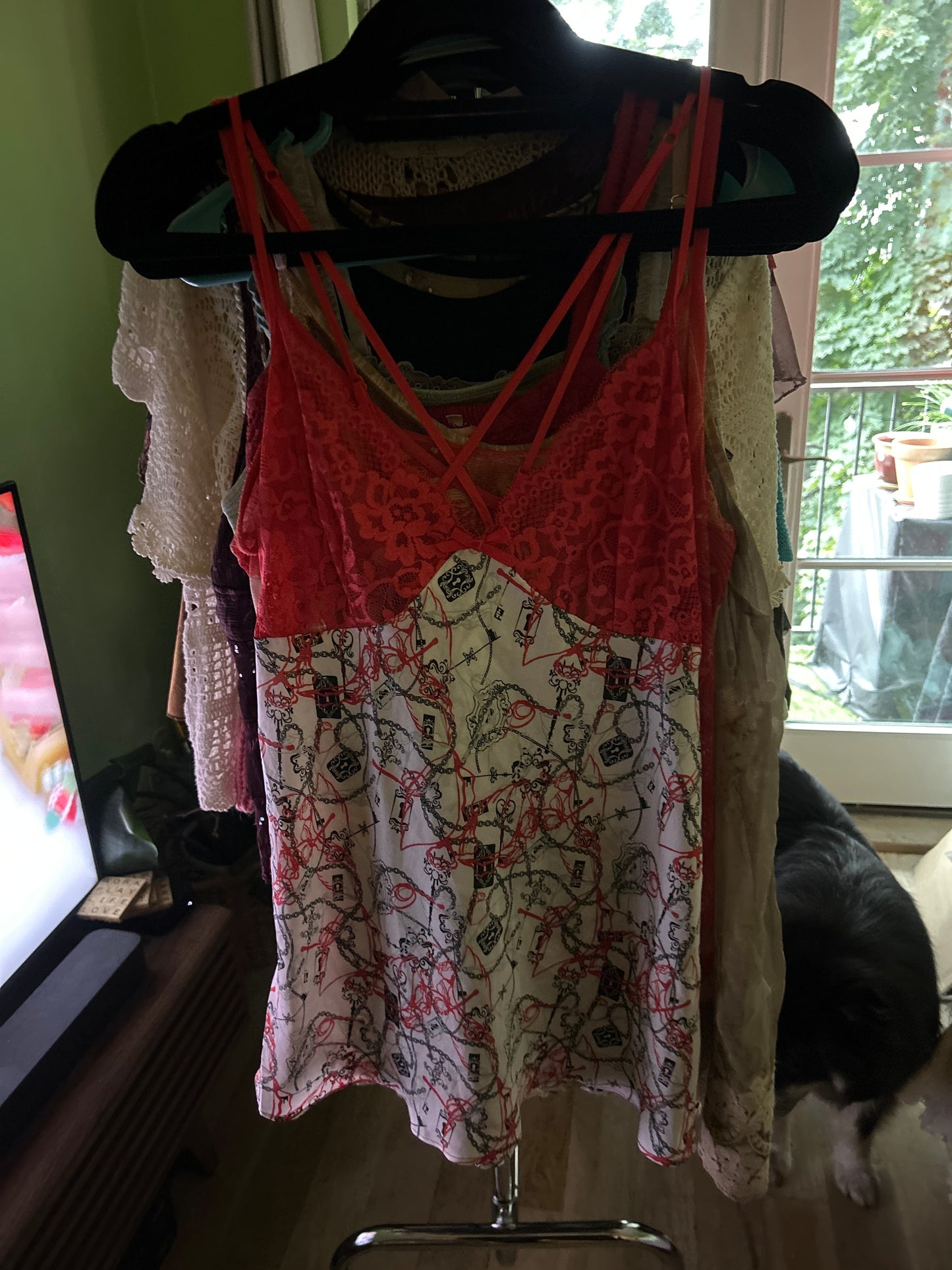 Red mesh tank top with chain print