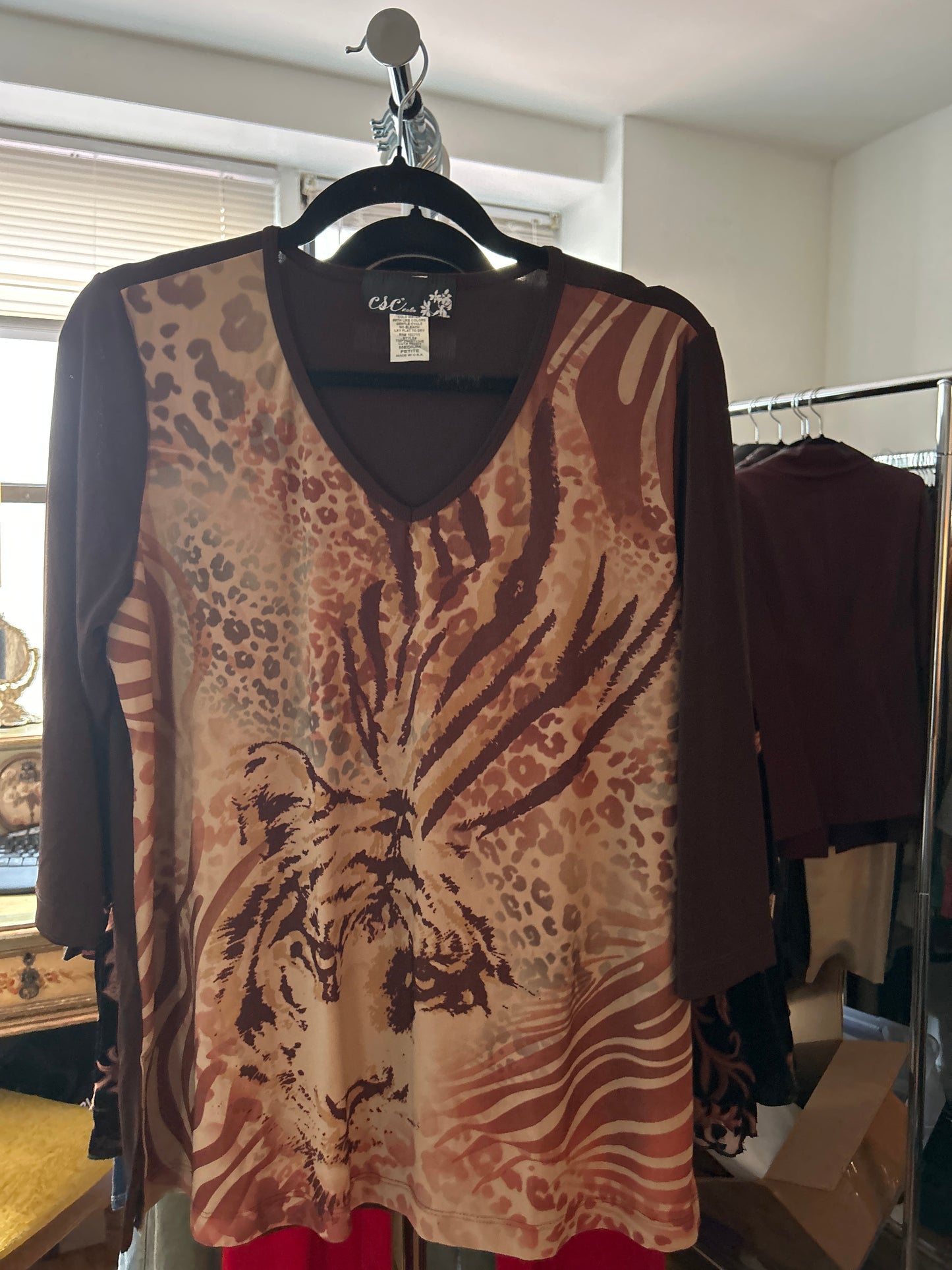 Tiger graphic top