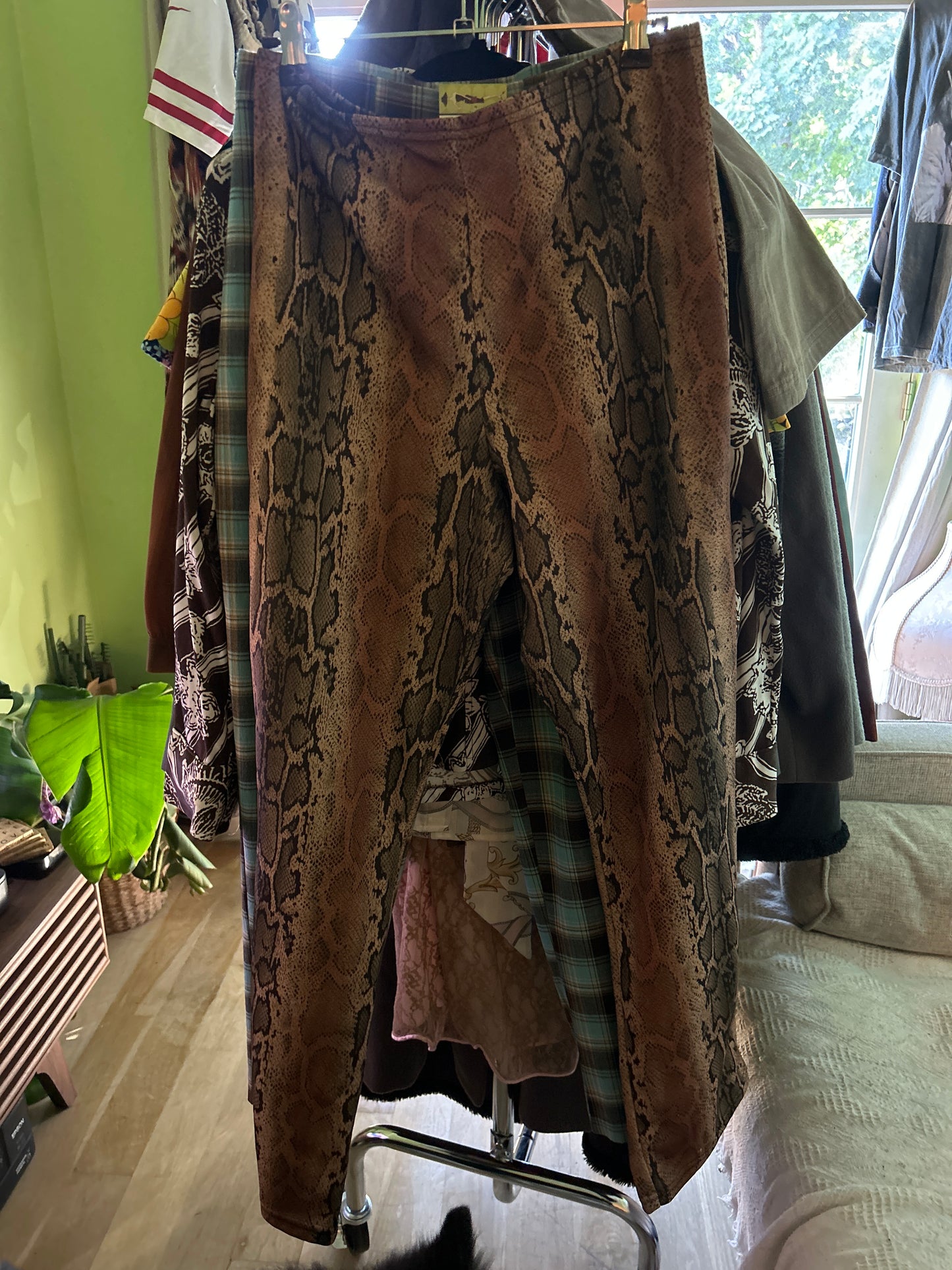 Snake print pant