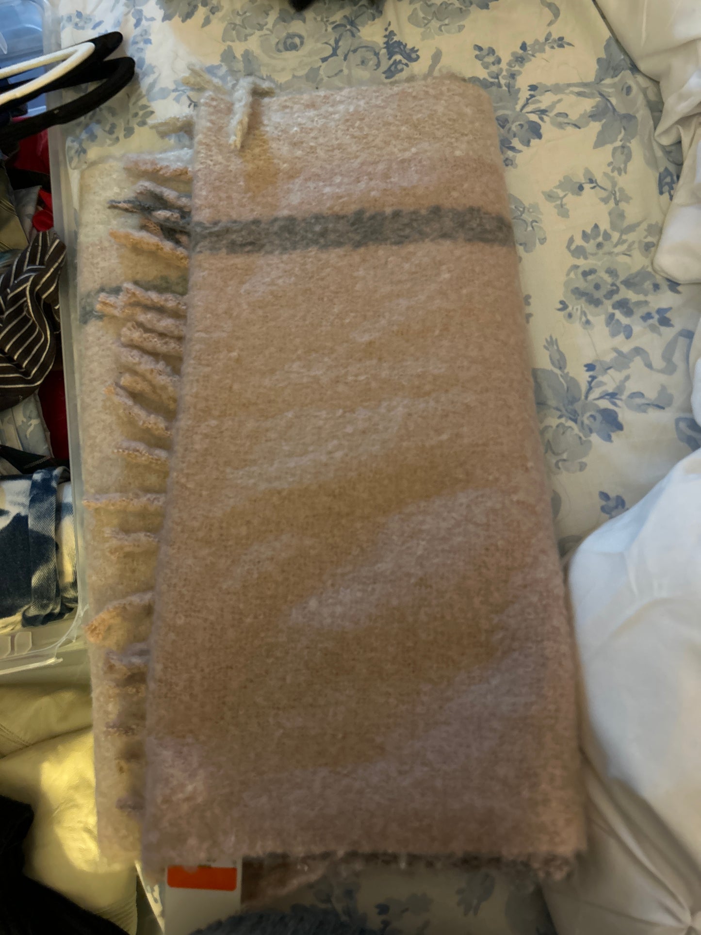 Pink/gray scarf