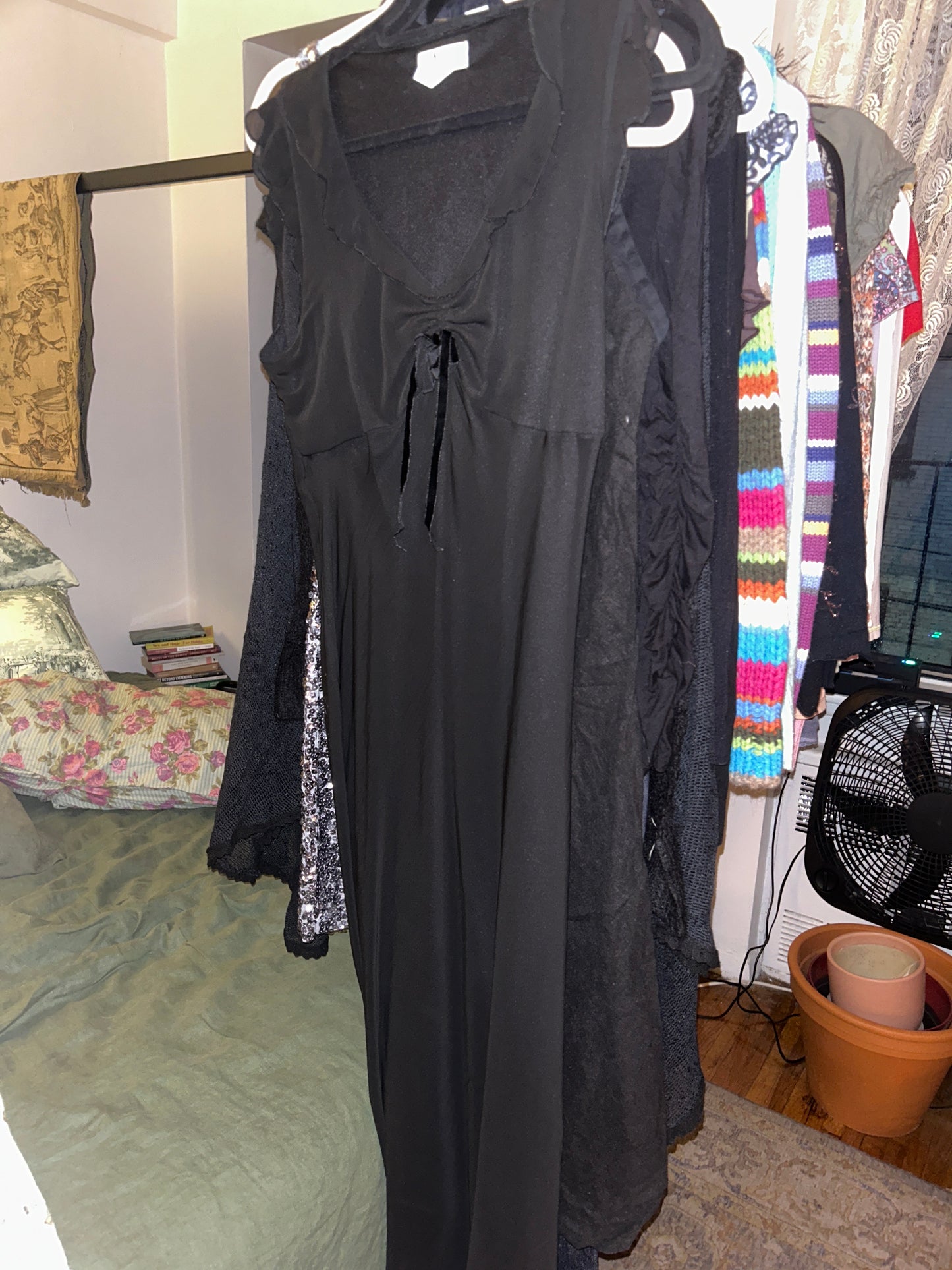 Vivien black dress
