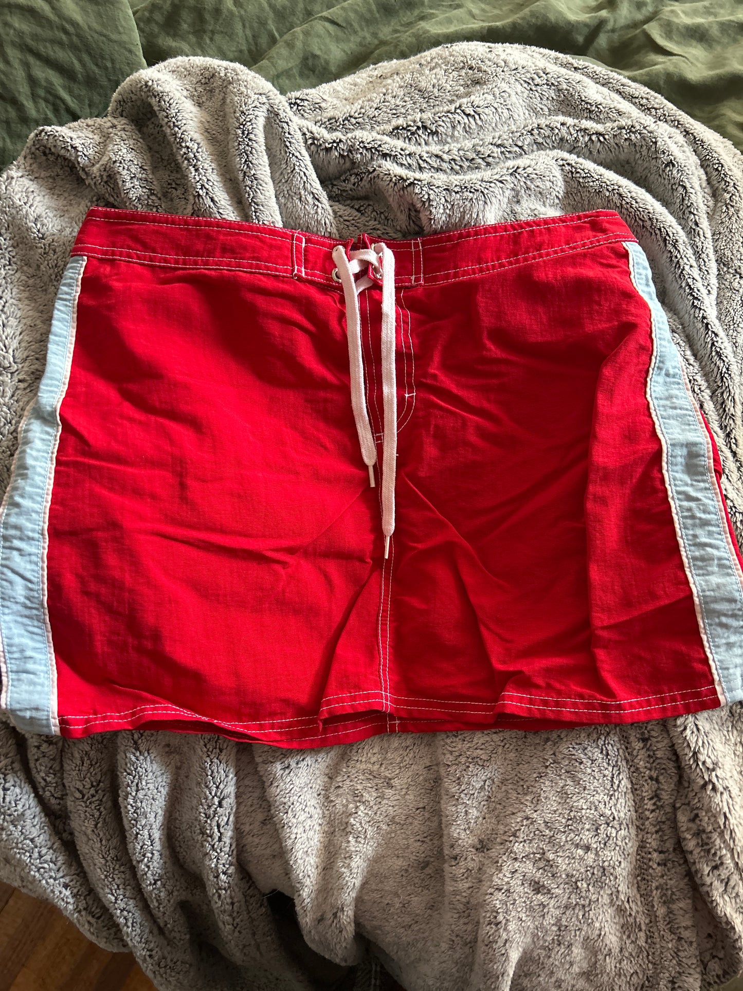 Quicksilver red mini skirt