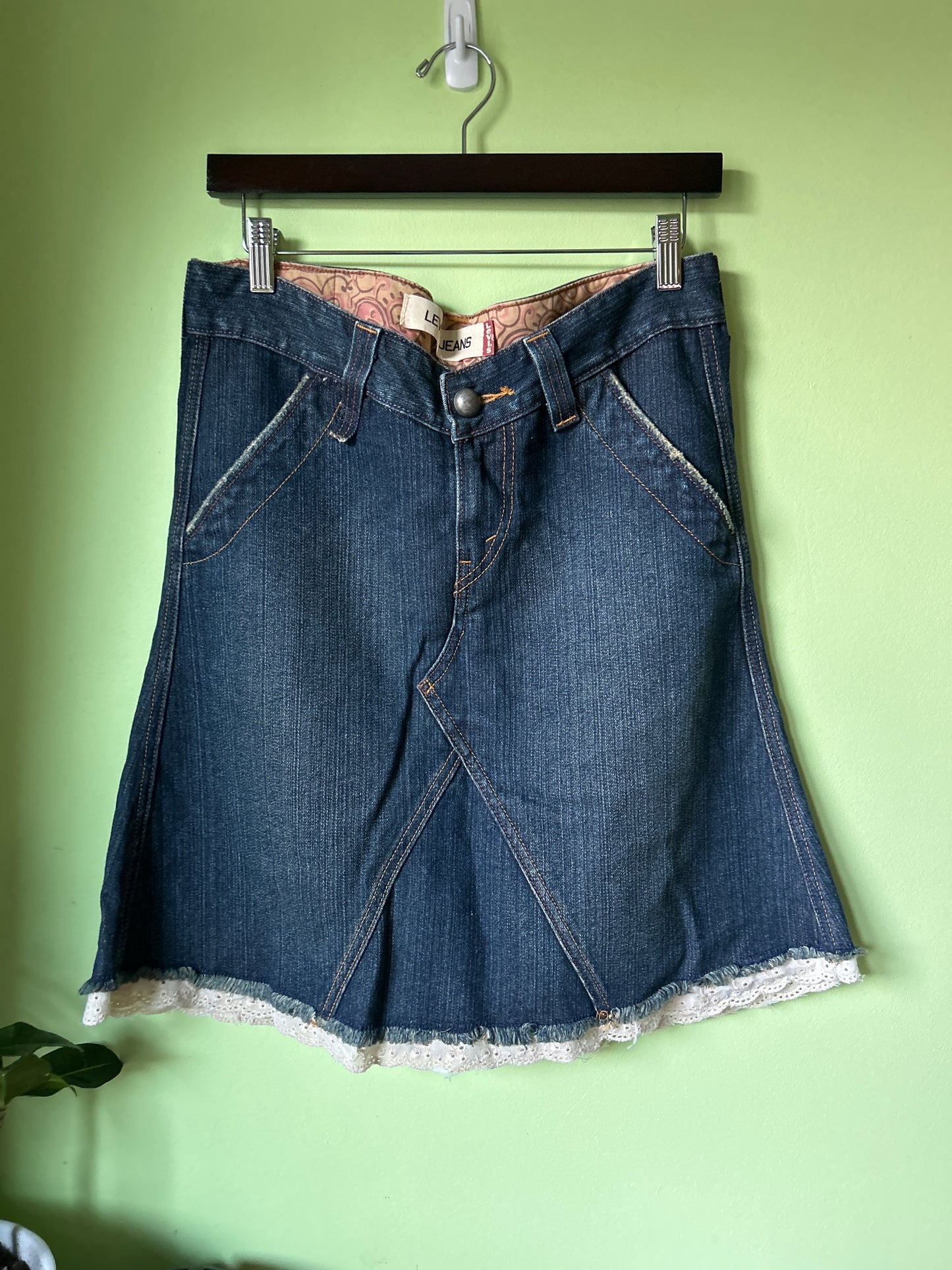 Levis denim skirt with white eyelet trim