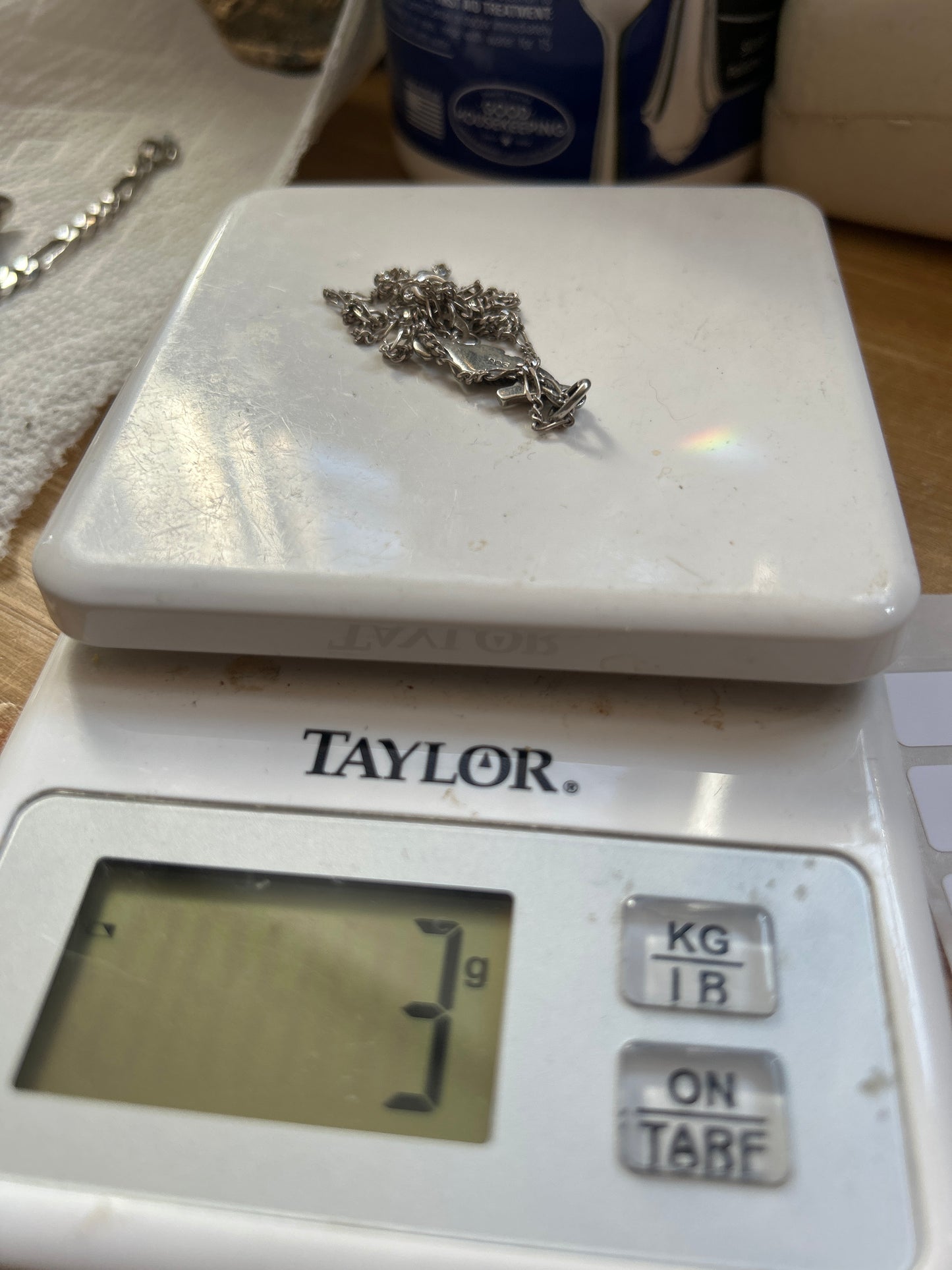Seahorse pendant necklace with Figaro chain 015031
