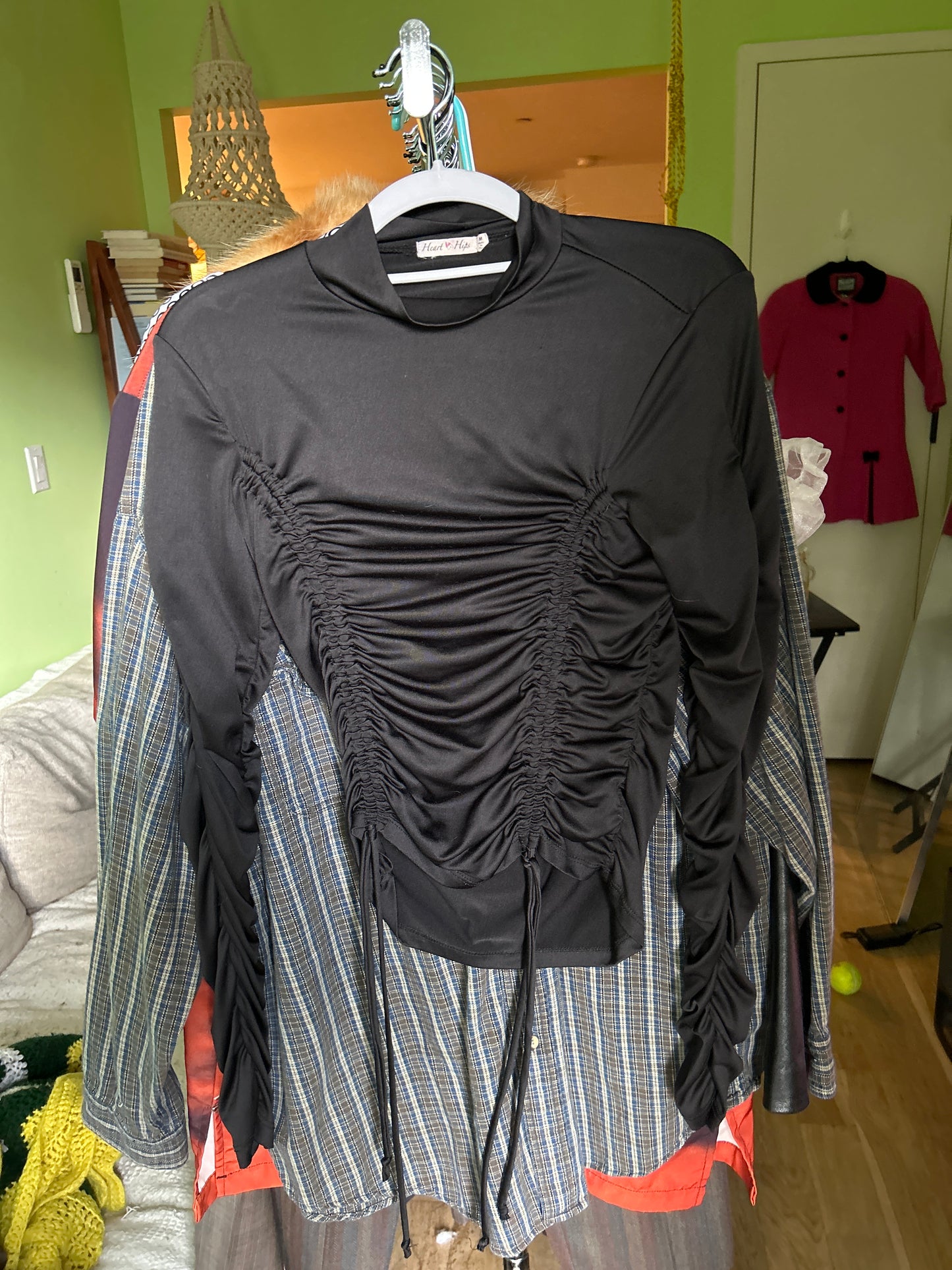 Black ruched LS top