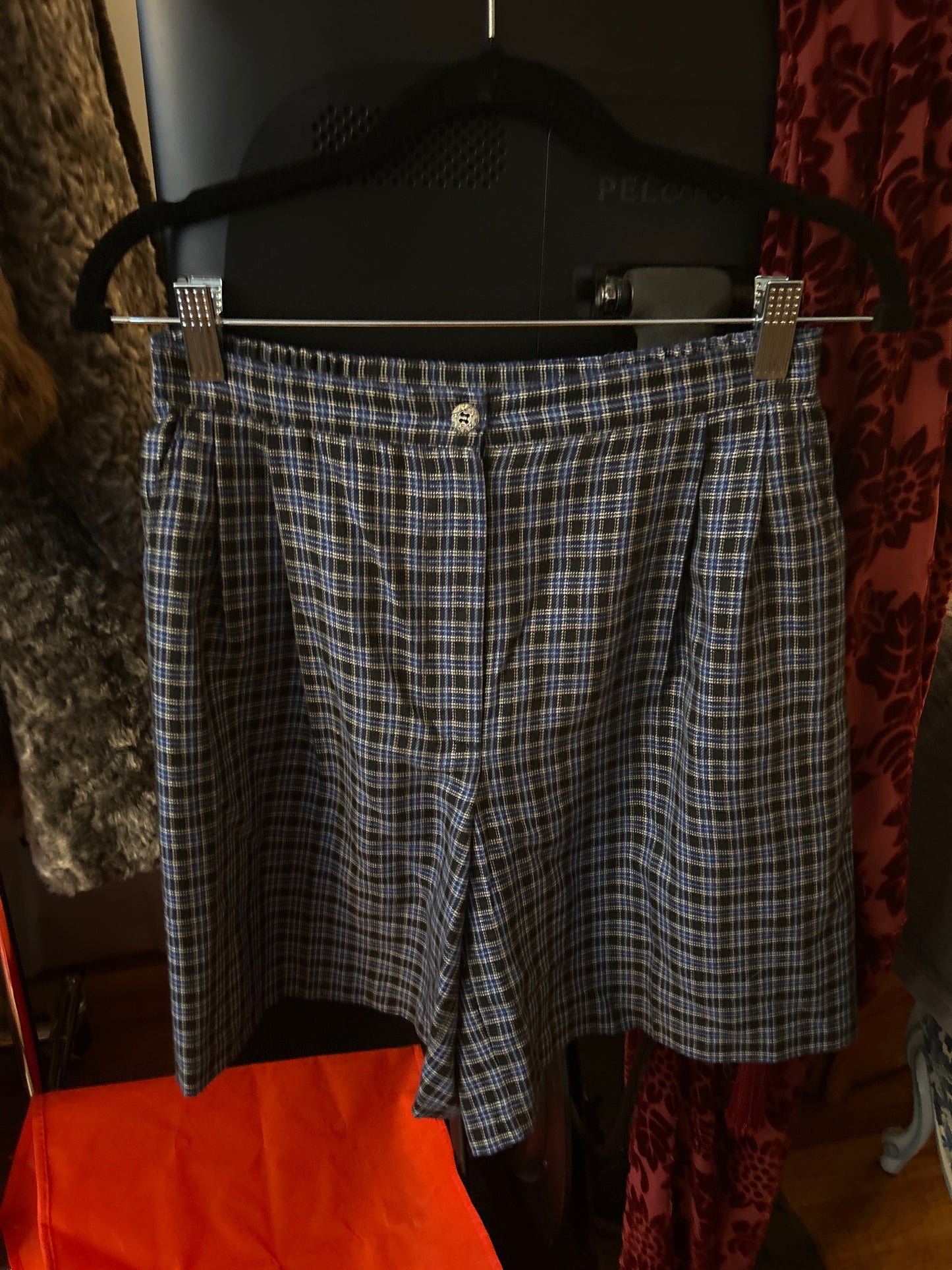 Alfred Dunner blue plaid shorts