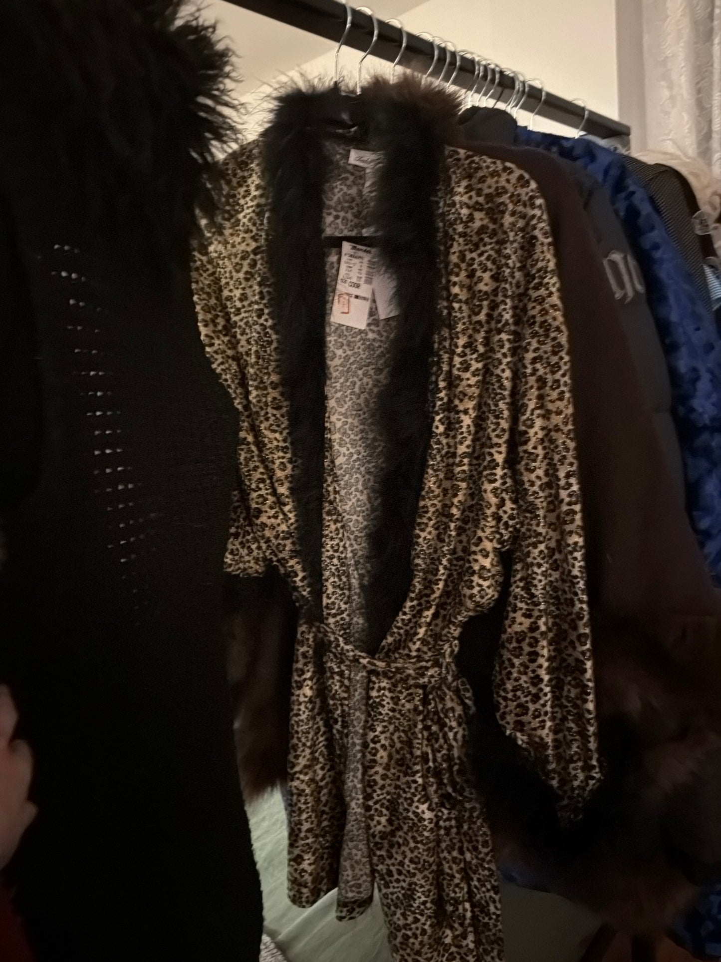 Leopard robe with feather trim JM 3