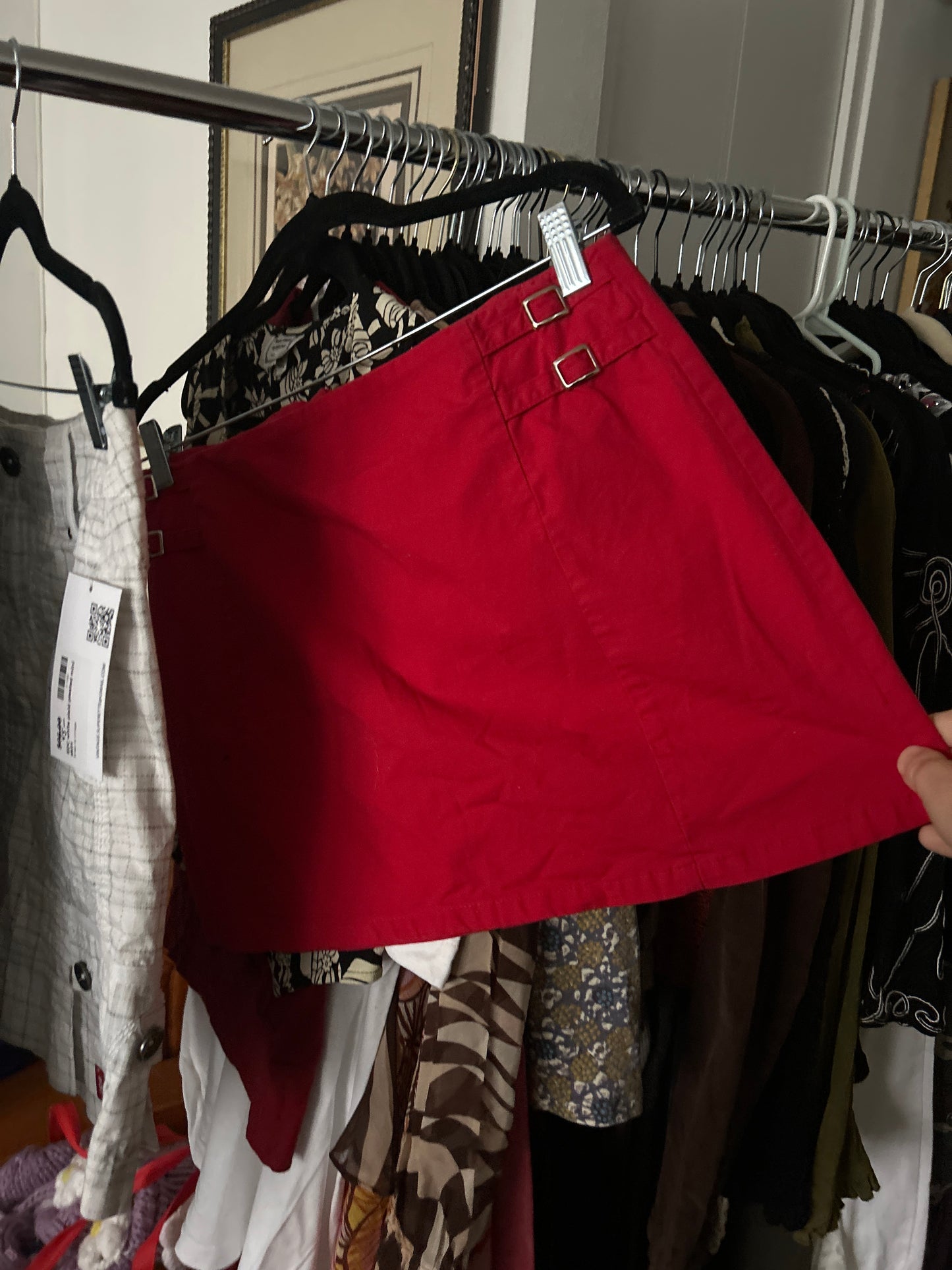 Red skirt with buckles cal