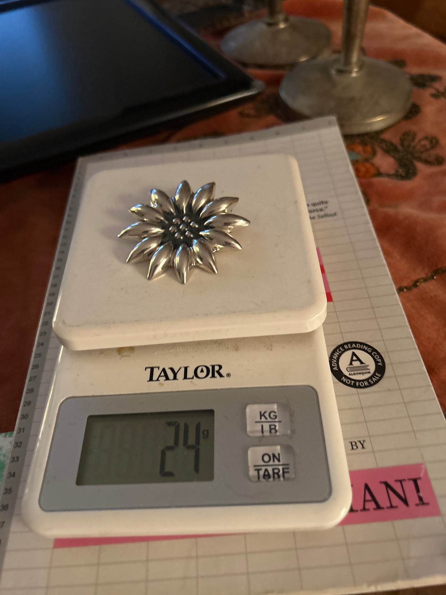 Sunflower pendant 015099