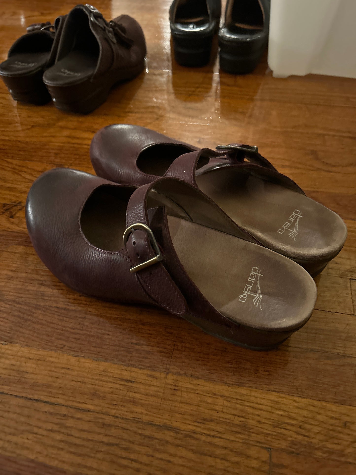 Street rat brown dansko clogs buckle sz 10