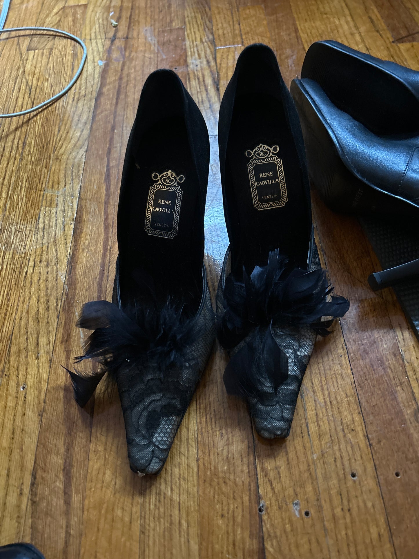 Lace feather heels JM 326
