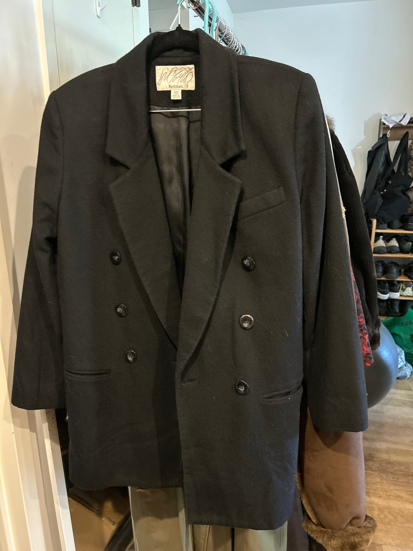 Lord & Taylor wool/cashmere blend coat