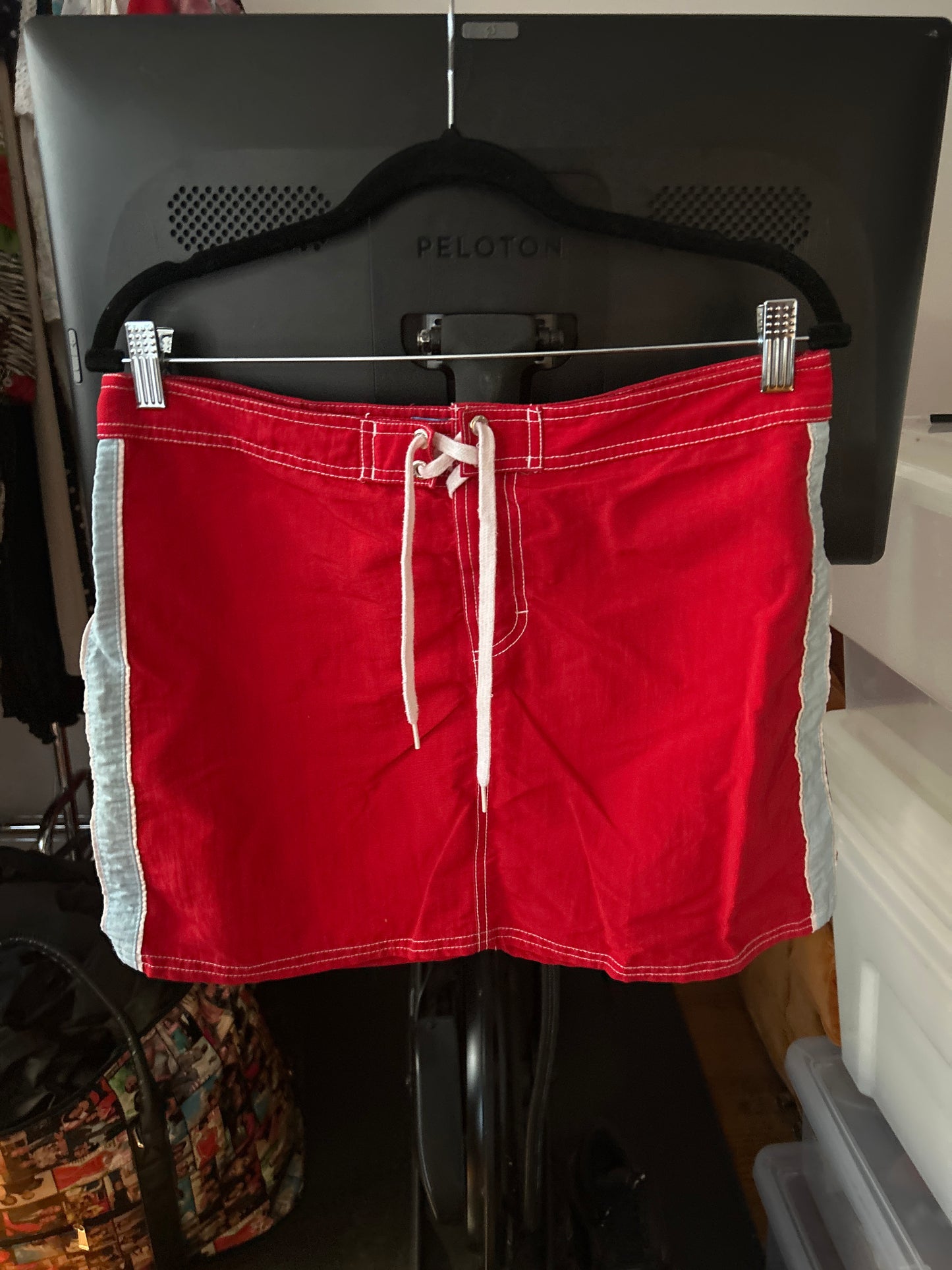 Red Roxy mini skirt