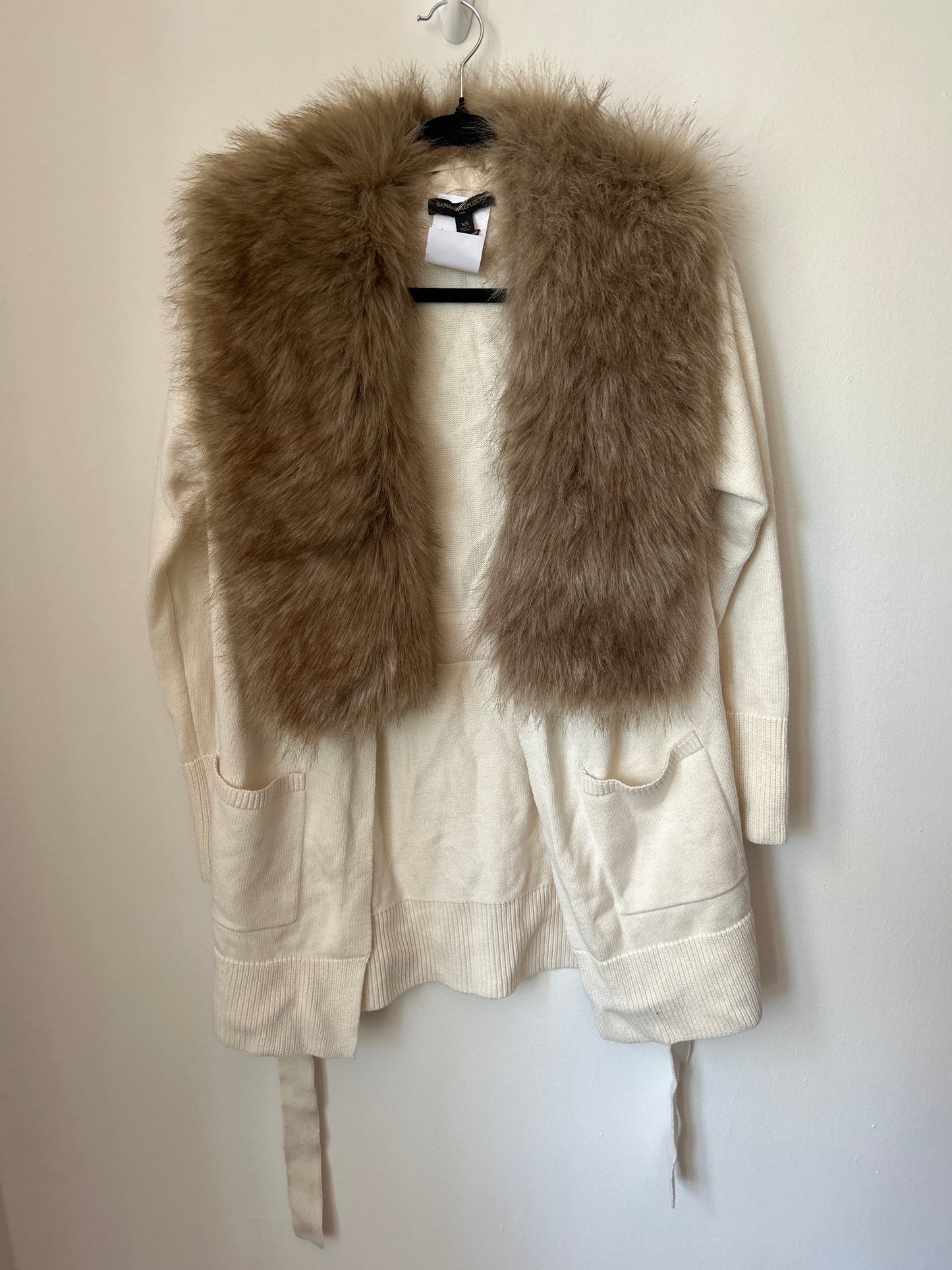 Banana Republic white cardigan w removable fur