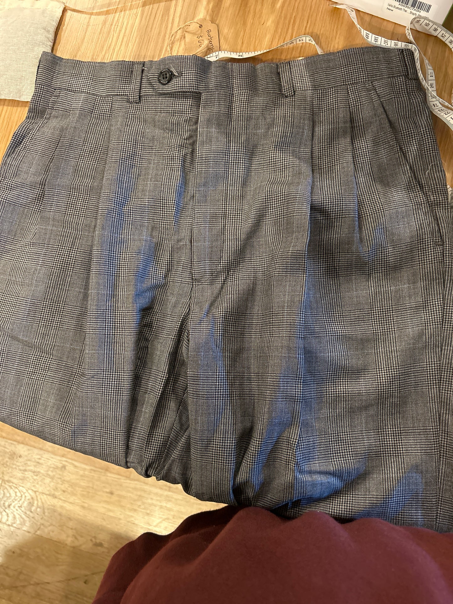 Burberry grey plaid trousers sz 30