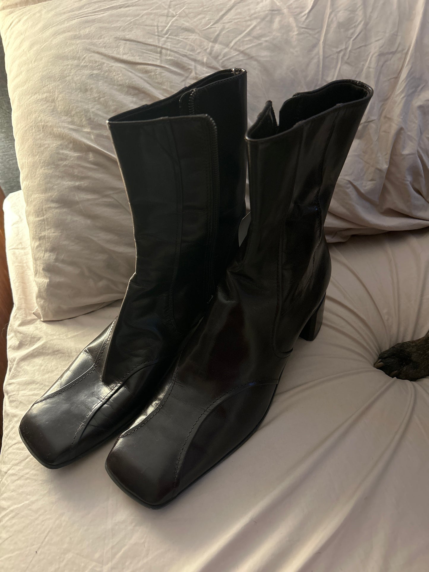 Street Rat Nine West black square toe boot