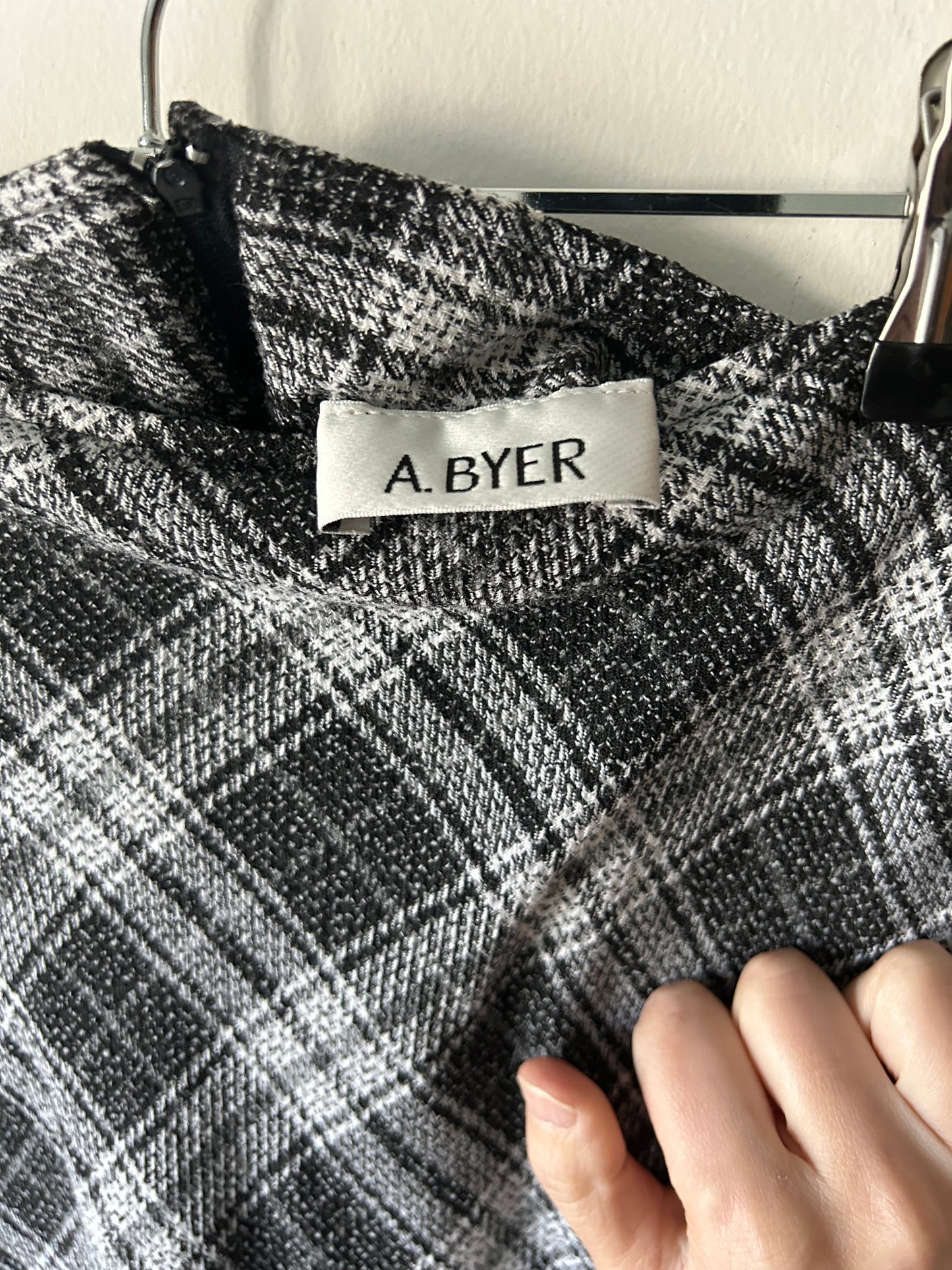 charcoal gray plaid midi pencil skirt