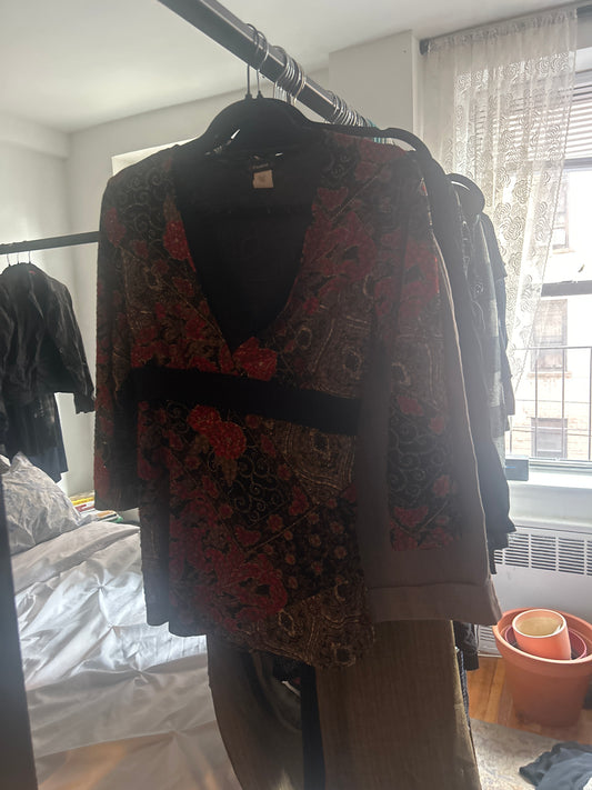 Cocoma floral abstract top