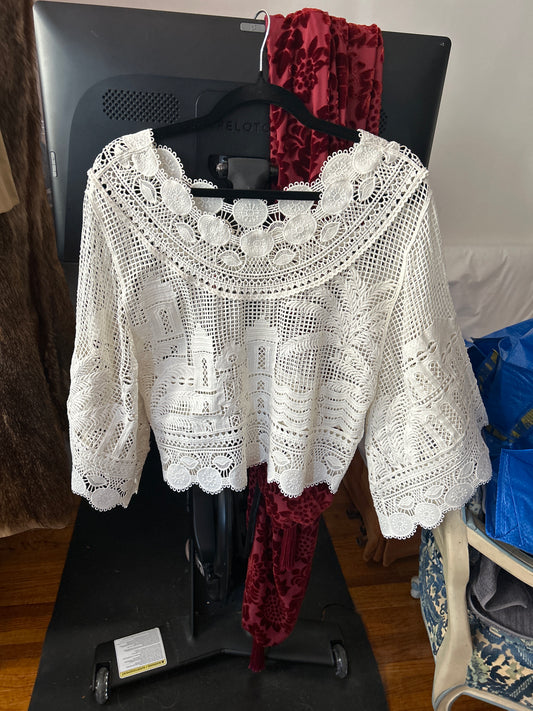 JM White lace top 228