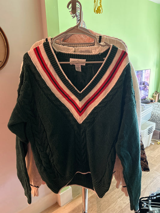 Casual corner green v-neck sweater