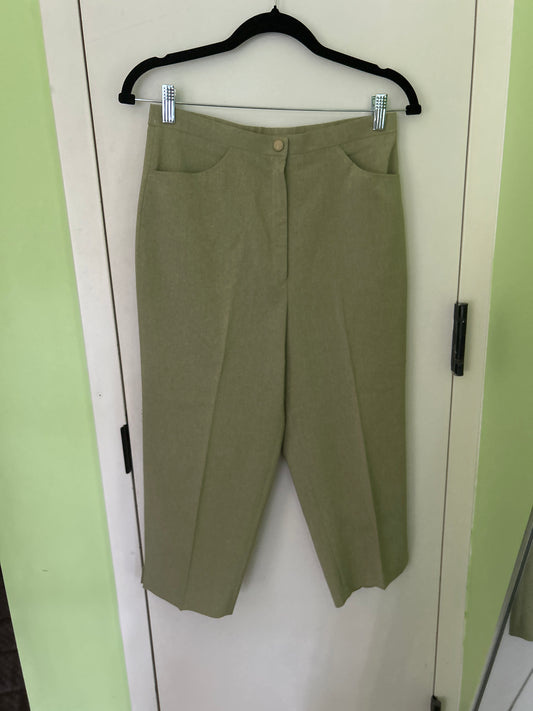 green capris