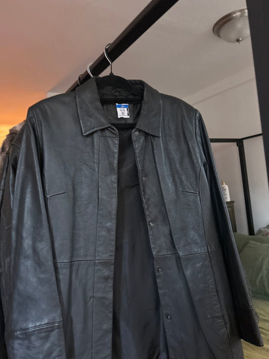 Kathy Ireland black leather jacket