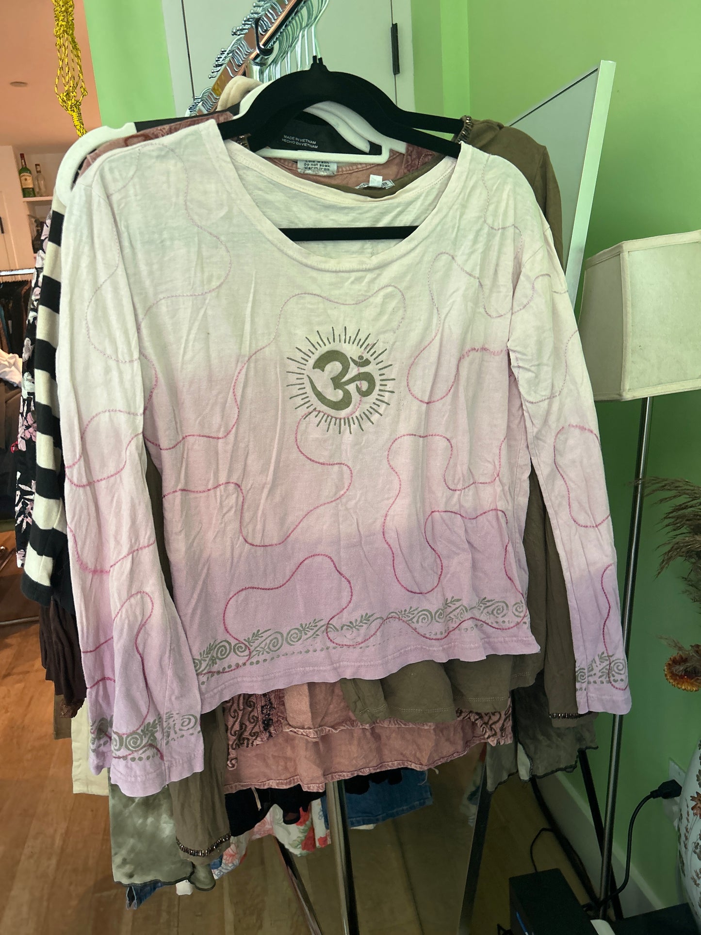 Pink gradient top