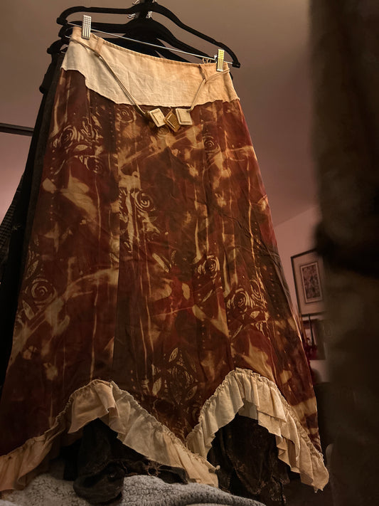 Brown printed skirt with stone belt