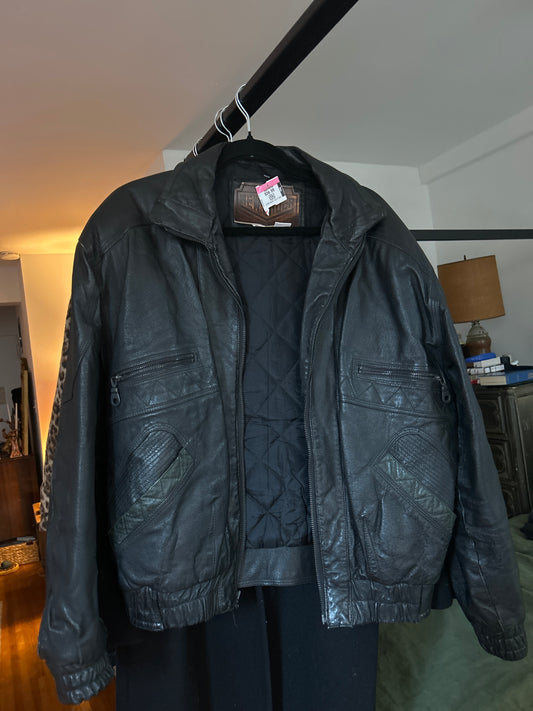 No label black bomber