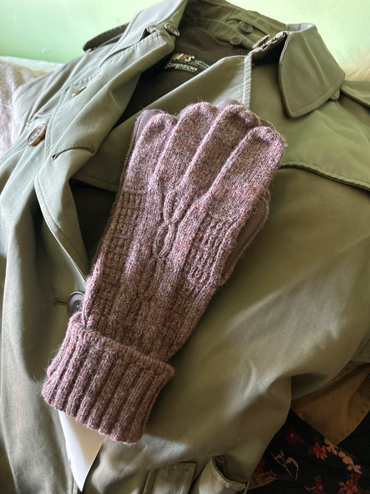 Wool knit gloves