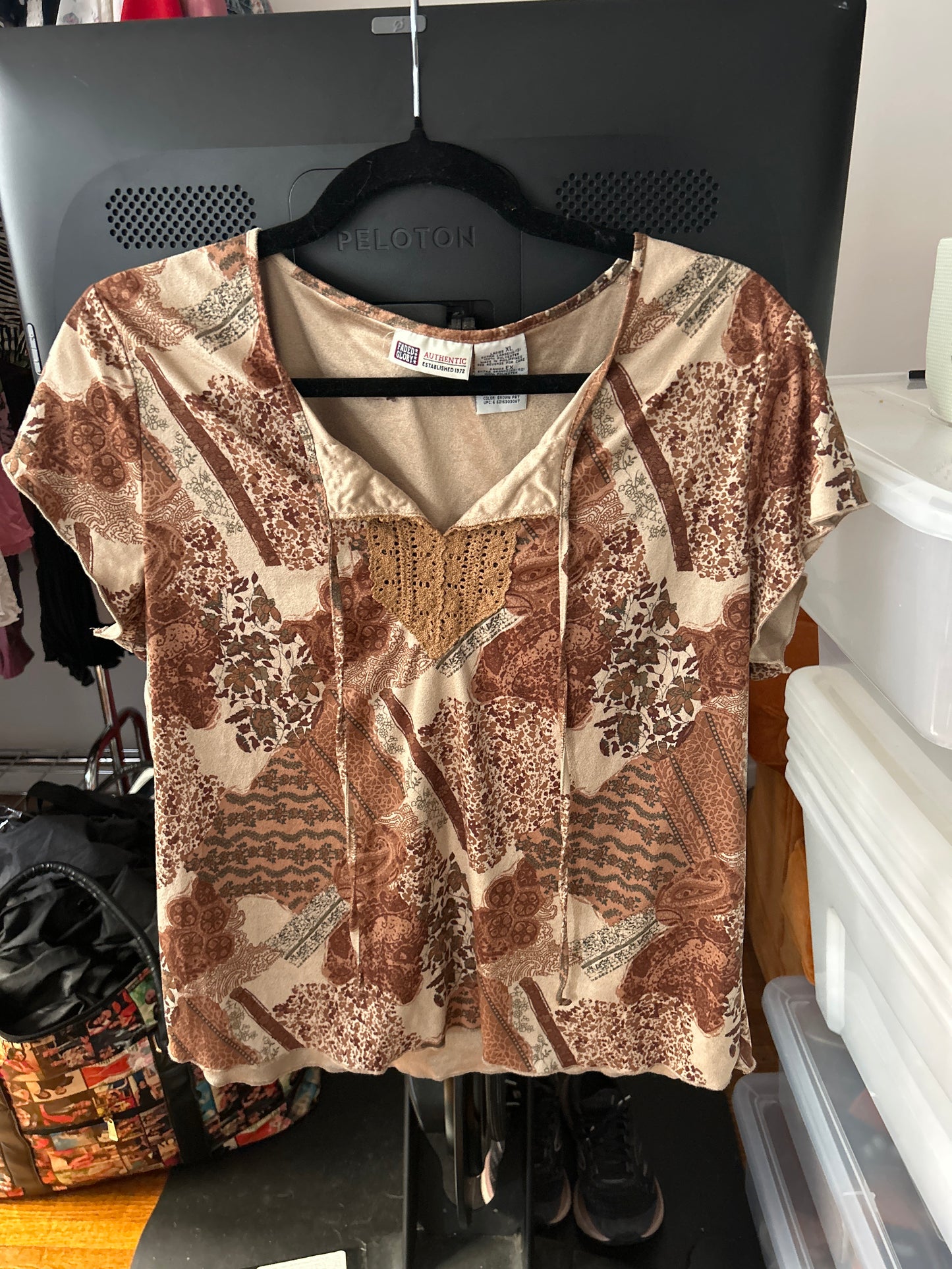 Faded glory brown top