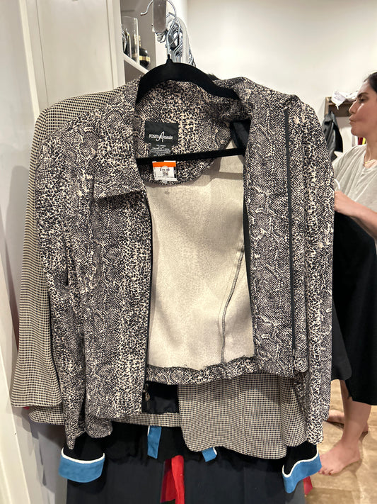 Snake jacket