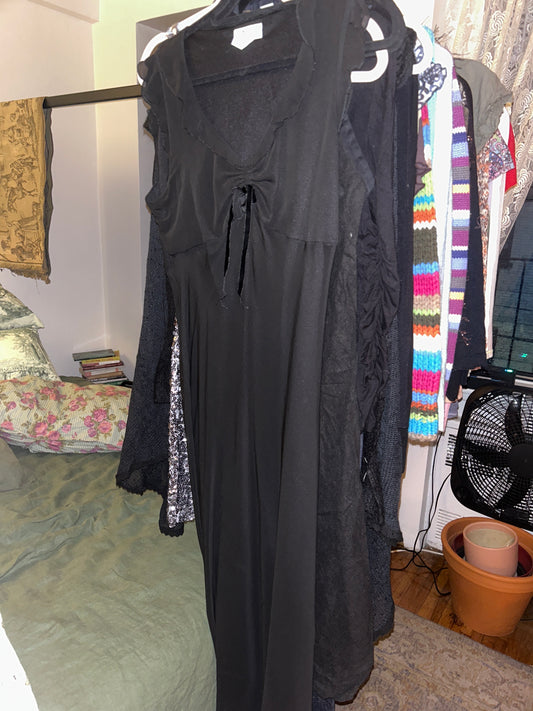 Vivien black dress