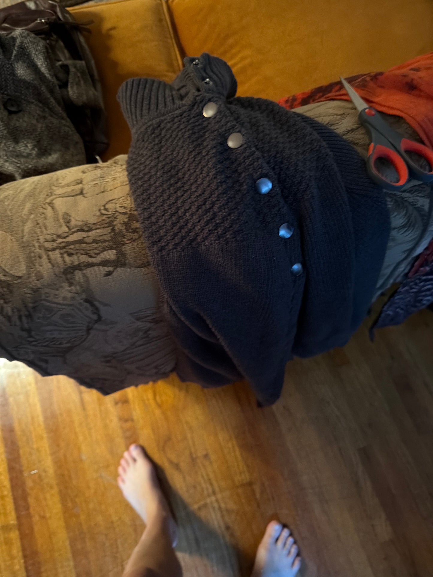 Dark gray snap closure shawl ￼