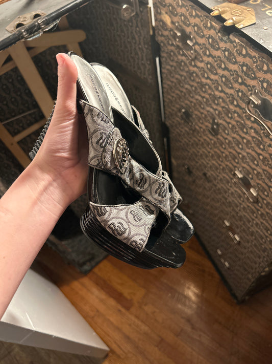 Street rat roca wear heels sz 8