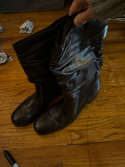 JM brown slouch boot sz 7.5 144