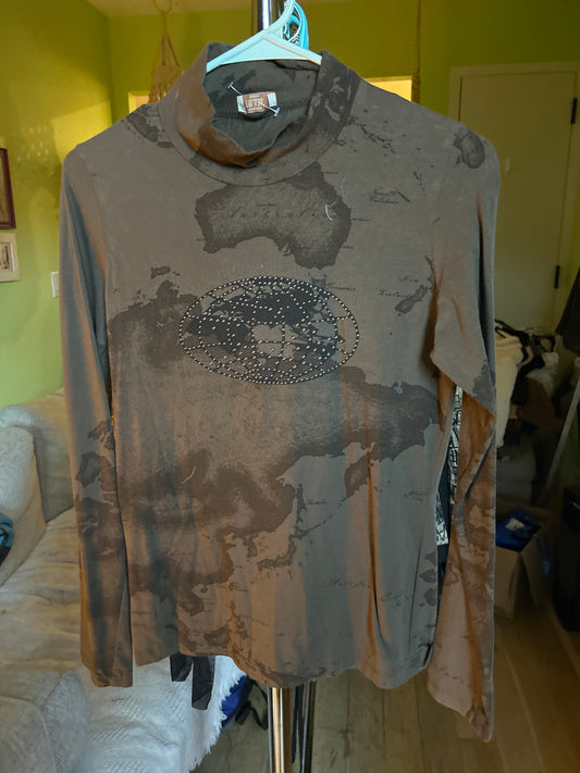 Brown long sleeve map top