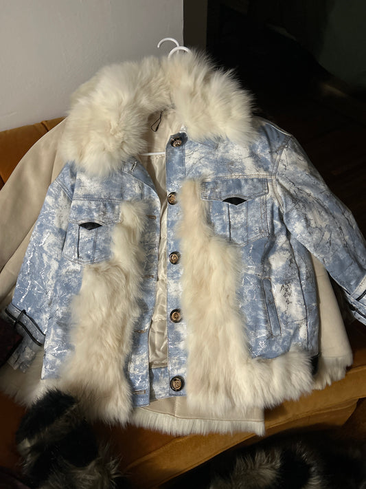 Cloud coat white faux fur