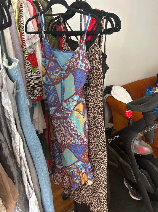 Colorful print dress with ruffled hem