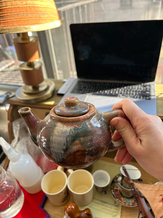 Ceramic teapot
