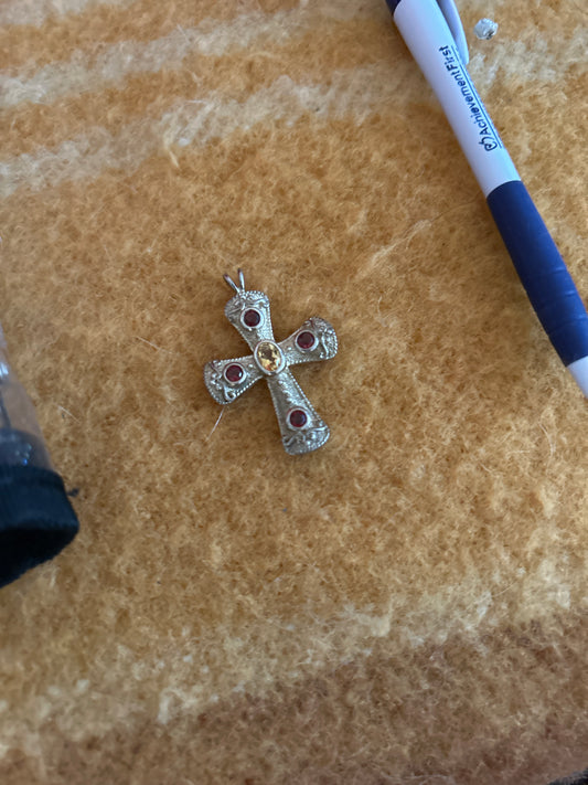 Cross pendant gems