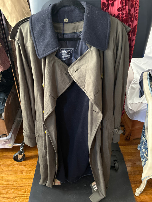 JM Burberry's olive green lined trench 213