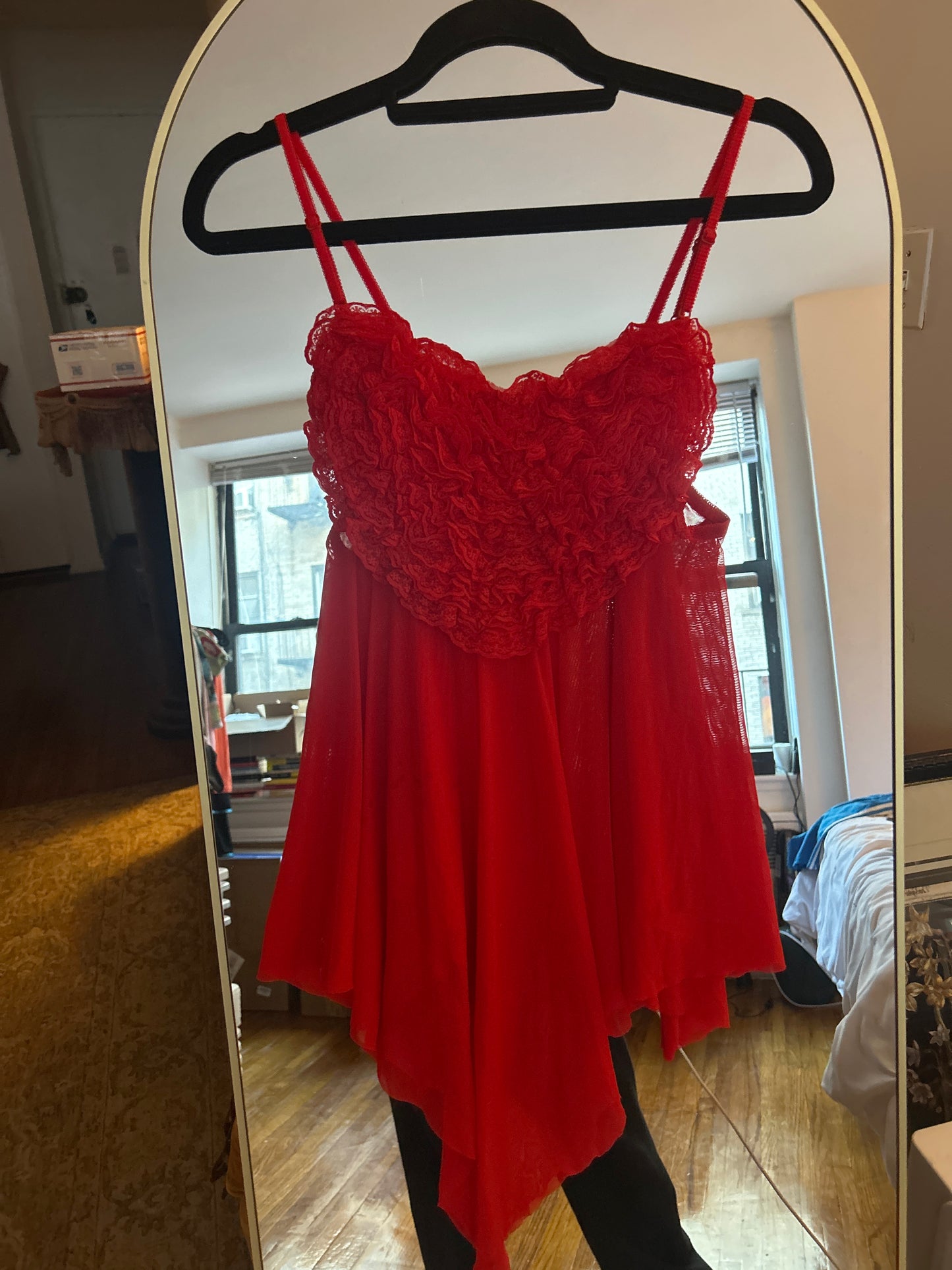 Red tank lace heart