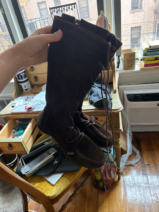 Goal brown suede sneakers