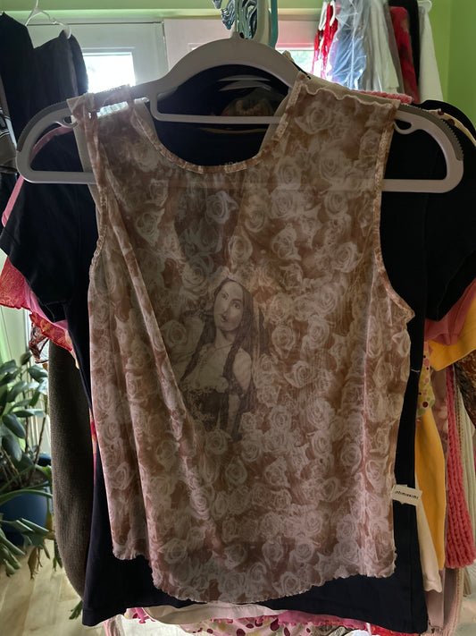 Mesh rose and image tank