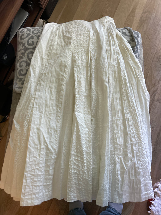 Moda international white maxi skirt